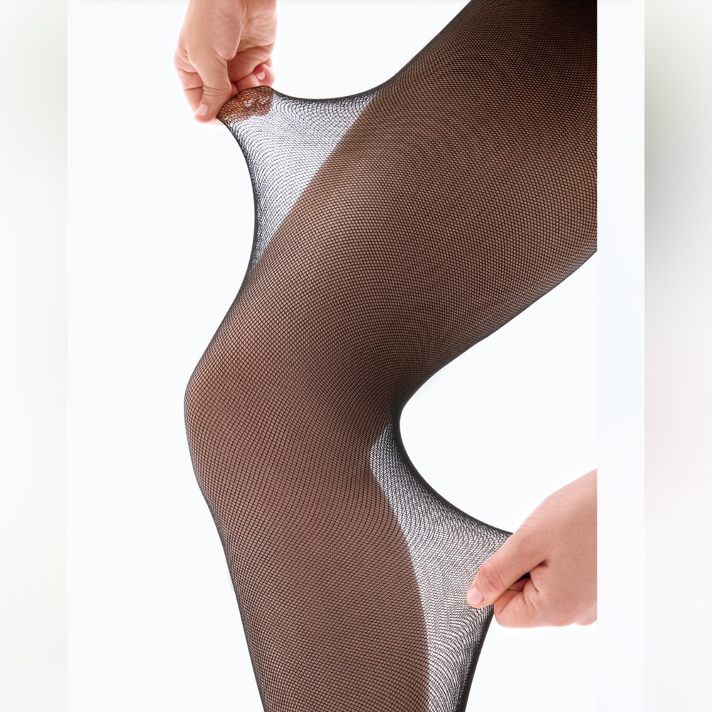 NWT Sheertex semi sheer black tights L